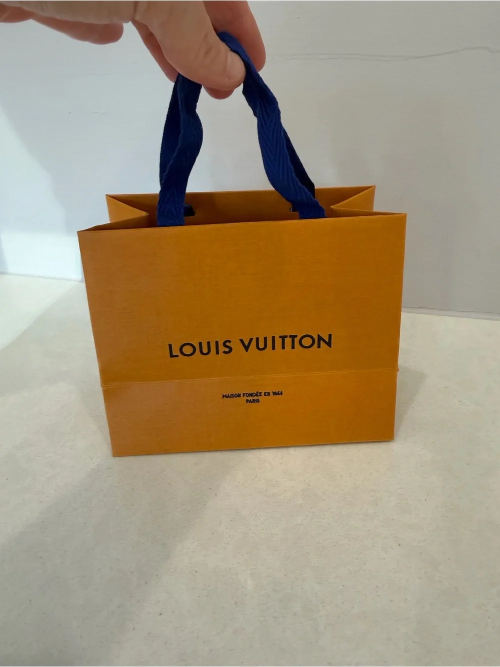 Small Louis Vuitton shopping bag orange